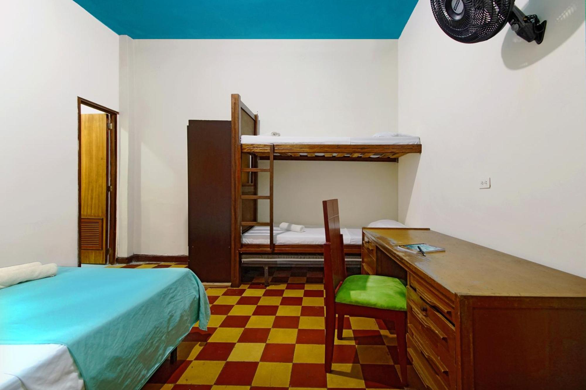Ding-Dong Hostel Cali Eksteriør billede